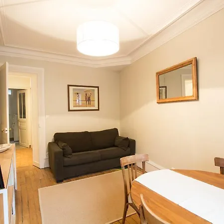 Eiffel Tower Bijou Apartamento